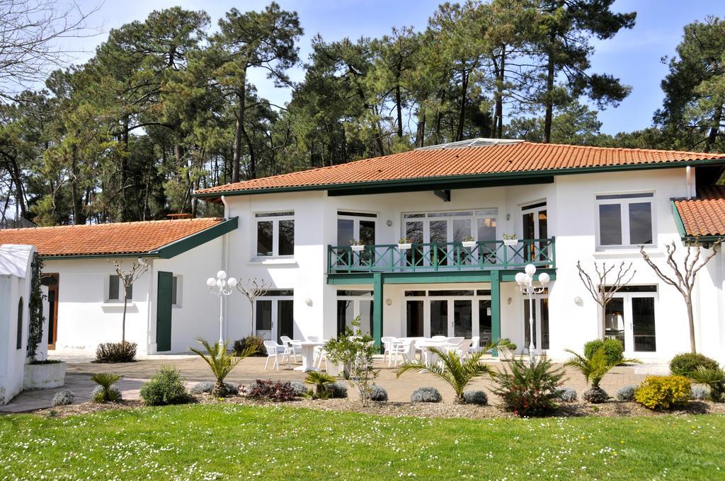 Hotel Domaine Du Pignada Boucau Exterior foto